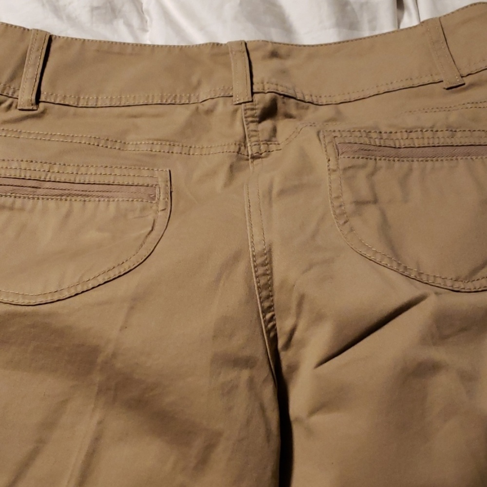 Pants - Picture 4 of 4